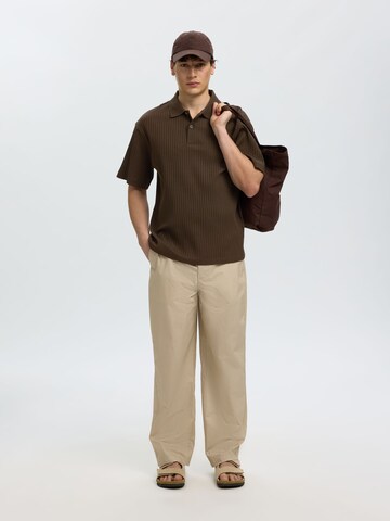 SELECTED - Camiseta en marrón