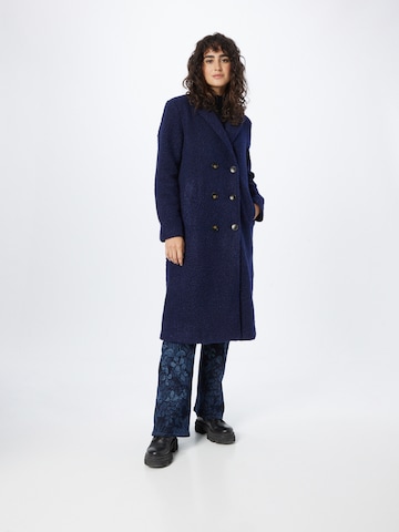 Manteau mi-saison 'Piper' ONLY en bleu : devant