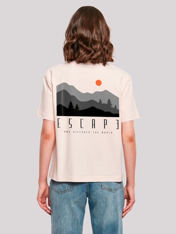T-shirt 'Escape Discover the World Forest Landscape' F4NT4STIC en rose