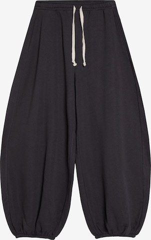 BershkaBarrel Hlače 'Felpa' - siva boja: prednji dio