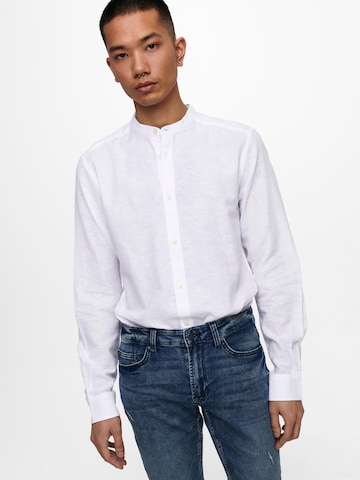 Coupe slim Chemise 'Caiden' Only & Sons en blanc