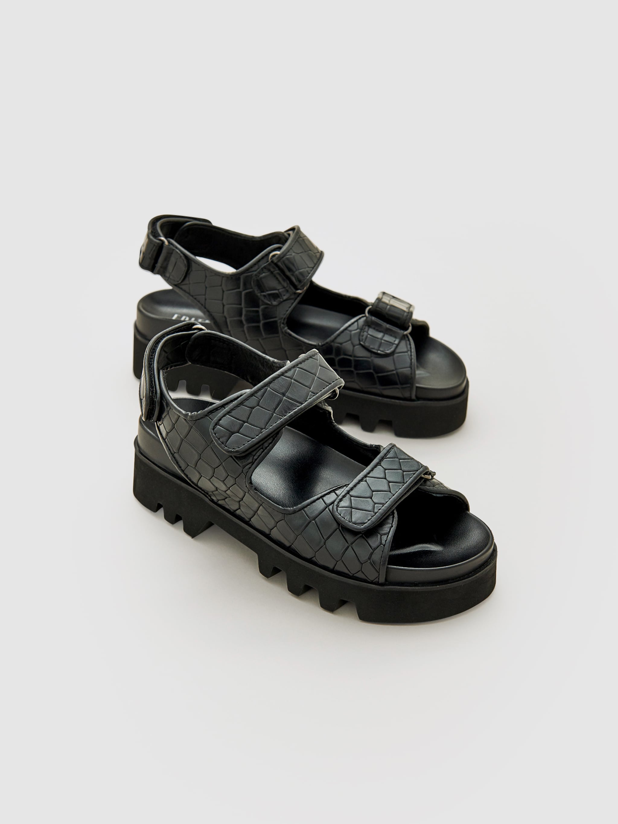 EDITED Produits Sandales 'Taylah' noir