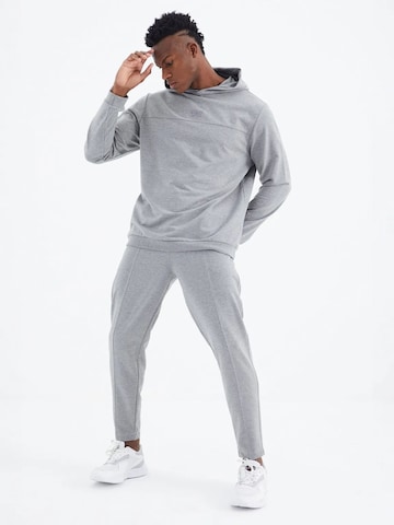 Tommy Life - Fato de jogging em cinzento