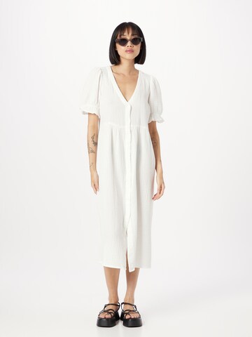 Robe-chemise Monki en blanc