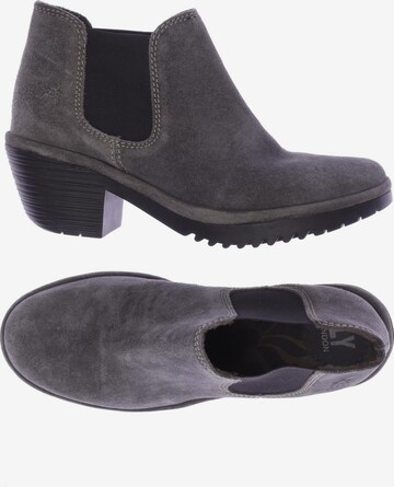 FLY LONDON Dress Boots in 37 in Grey: front