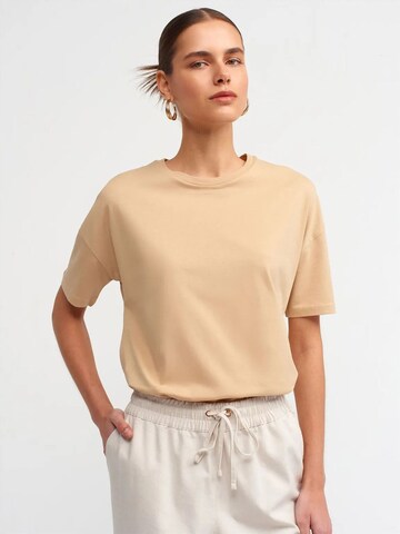 Maglietta di Dilvin in beige