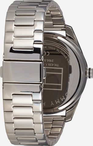 TOMMY HILFIGER Uhr in Silber