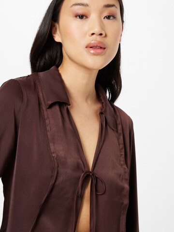 WEEKDAY Blouse 'Willow' in Bruin