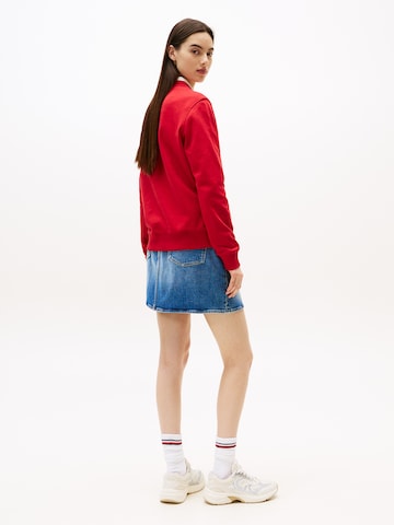 Tommy Jeans - Sweatshirt 'ESSENTIAL' em vermelho