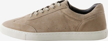 Next Низкие кроссовки в Бежевый: спереди