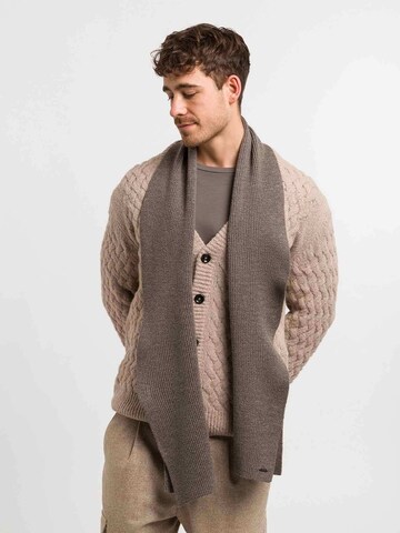 bugatti Schal in Grau: Vorderseite