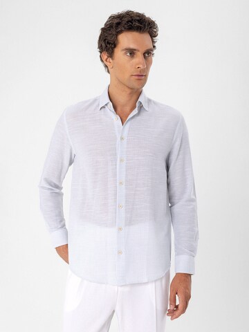 Coupe regular Chemise Antioch en blanc