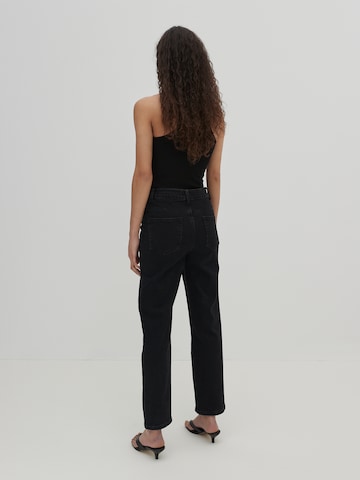 Regular Jeans 'Mirea' de la EDITED pe negru