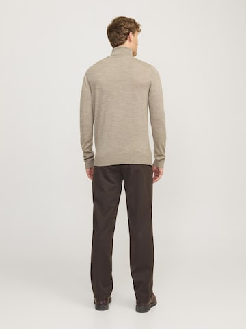 pilka JACK & JONES Megztinis 'JPRMark'