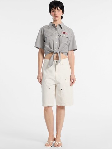 GUESS Originals Blouse in Grey