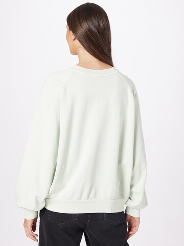 LEVI'S ® Sweatshirt 'Snack Sweatshirt' in Grün