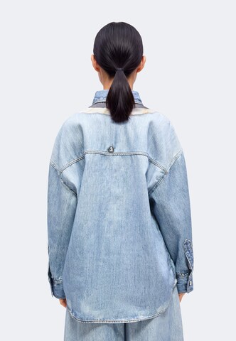 Liu Jo Átmeneti dzseki 'CAMICIA VINTAGE DIGITAL PRINT' - kék: hátul
