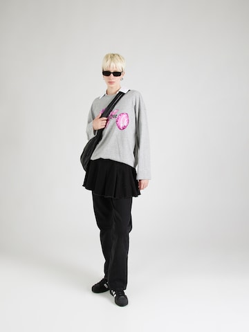 Monki Футболка в Серый