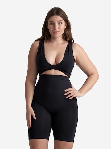 Pantalon modelant 'Soft Touch Seamless High Waist Short' Bye Bra en noir