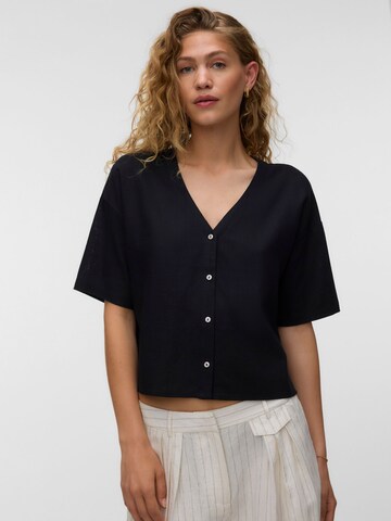 VERO MODA Blouse in Black: front