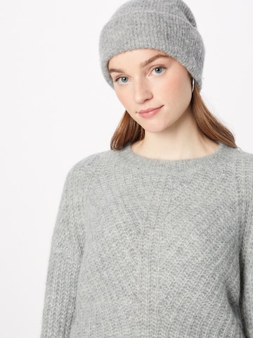Pull-over 'LOFTY' Abercrombie & Fitch en gris