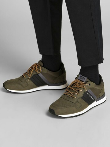 JACK & JONES Sneakers laag 'JFWGolding' in Groen: voorkant