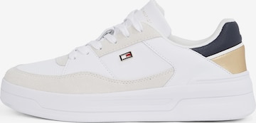 Baskets basses TOMMY HILFIGER en blanc : devant