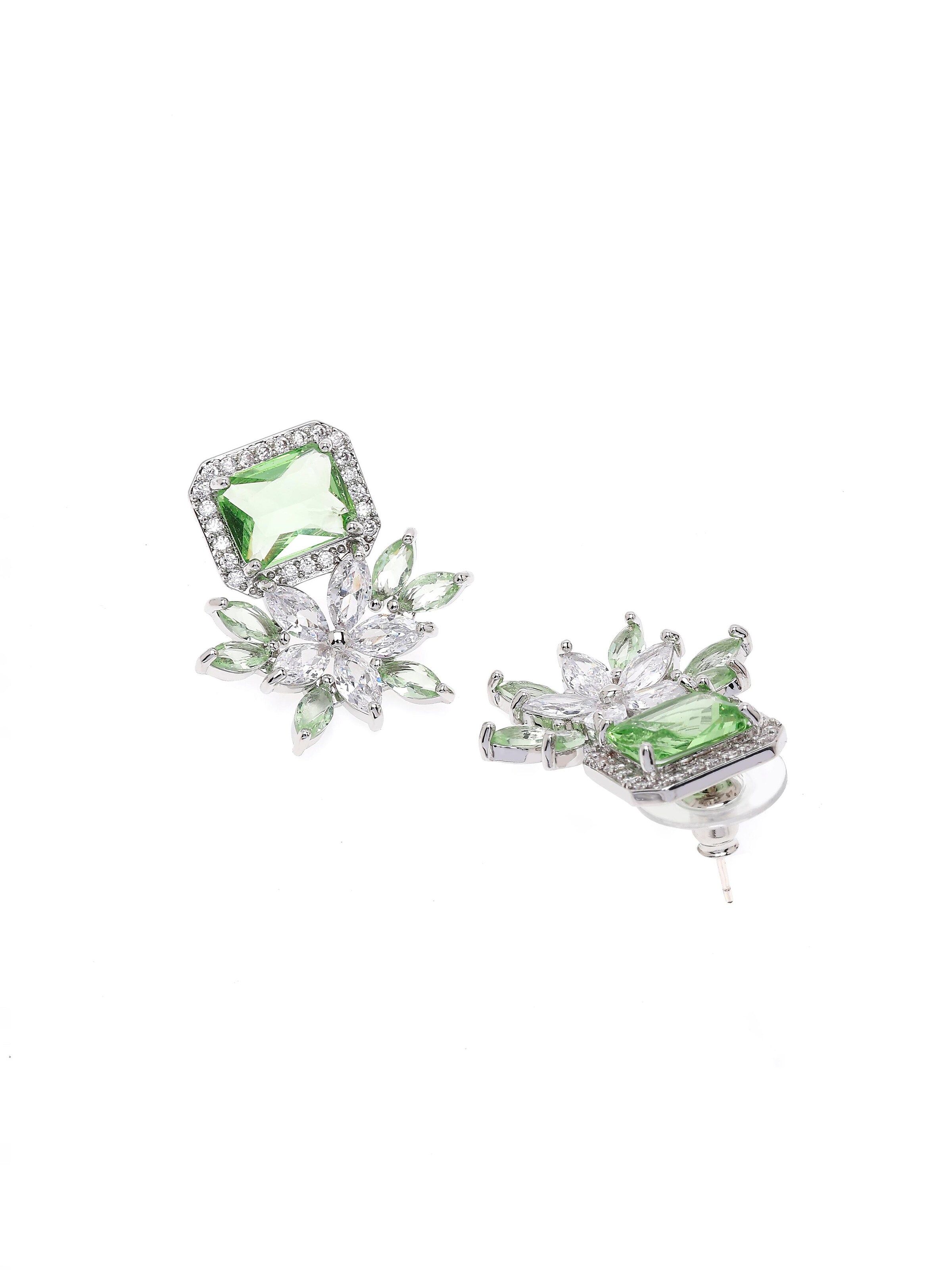 AVANT-GARDE PARIS Earrings 'Claudiaina' in Green