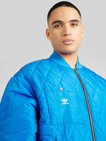 ADIDAS ORIGINALS Přechodná bunda – modrá