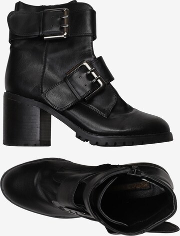Buffalo London Stiefelette 38 in Schwarz: Vorderseite