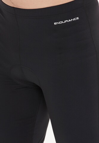 ENDURANCE Regular Sportshorts 'Larena' in Schwarz