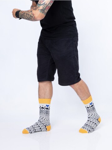 HomeOfSocks Socks 'HOS906' in Yellow: front
