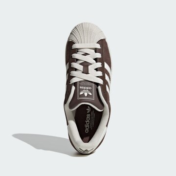 ADIDAS ORIGINALS - Zapatillas deportivas bajas 'Superstar II' en marrón