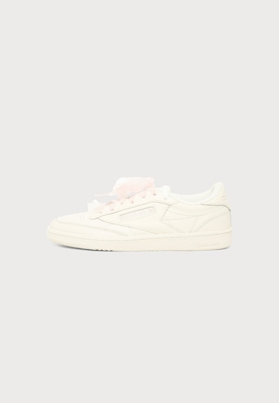 Reebok Baskets basses 'CLUB C 85 VINTAGE' en 37 en blanc cassé, Vue avec produit