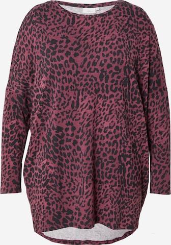 ONLY Carmakoma - Camiseta 'CARCARMA' en rojo: frente