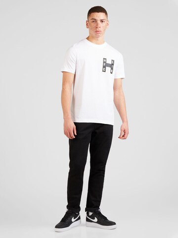 T-Shirt 'VARSITY' TOMMY HILFIGER en blanc