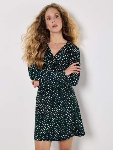 Robe ' ' Apricot en vert