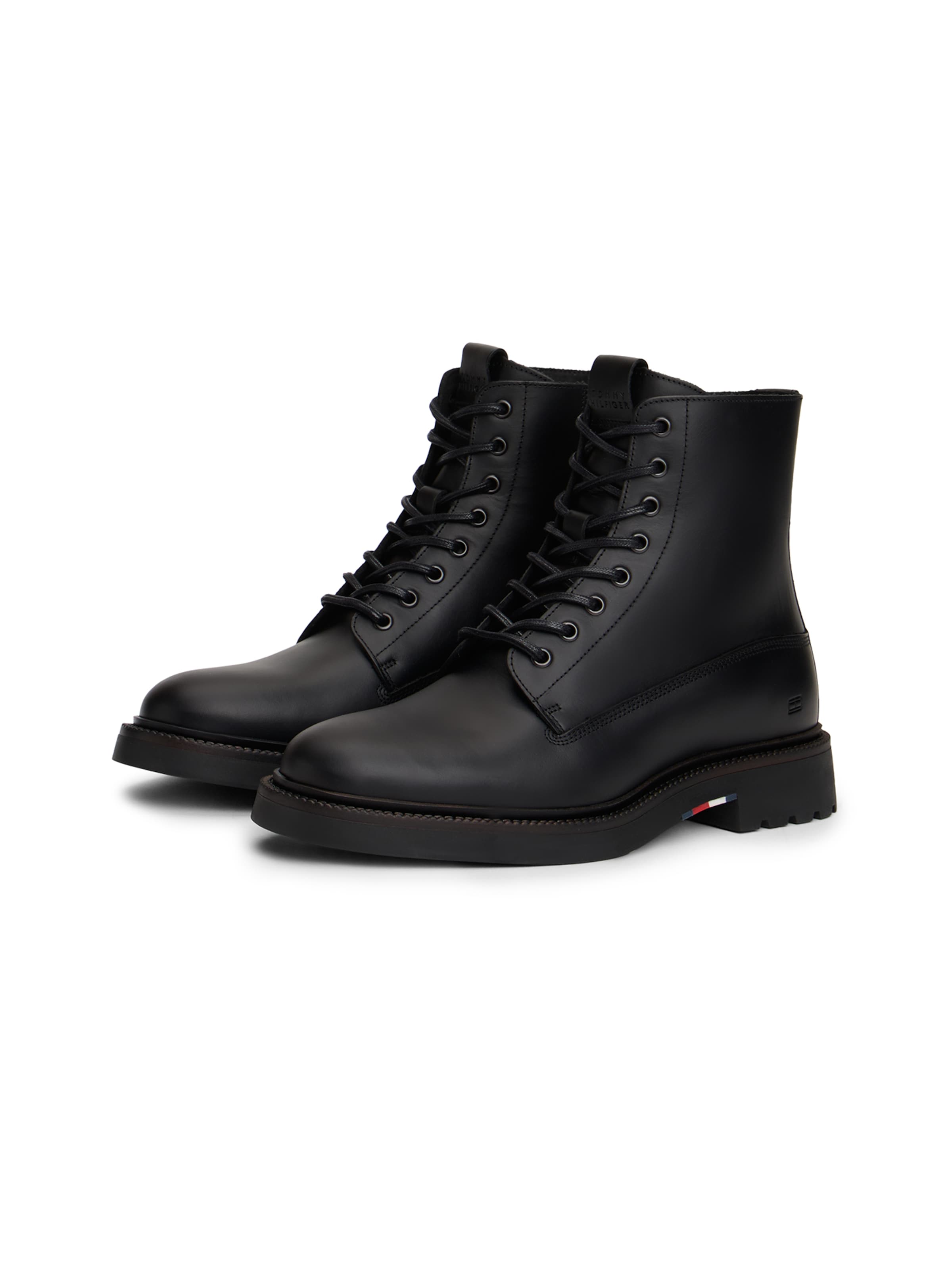 TOMMY HILFIGER Ботинки на шнуровке в Черный