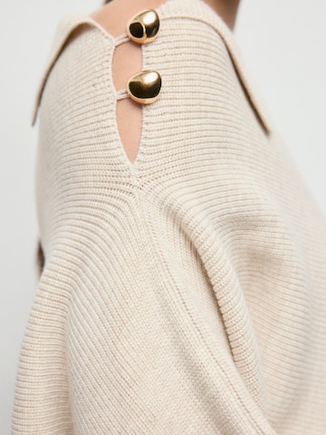 Pulover 'Twister' de la MANGO pe bej