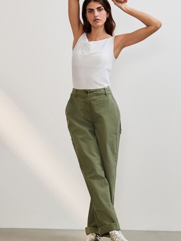 Loosefit Pantaloni di Next in verde