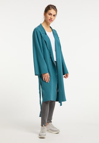 Manteau en tricot Usha en vert : devant