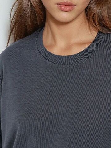 T-shirt Busem en gris