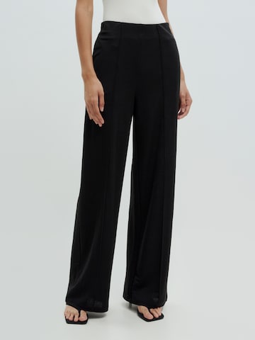 EDITED Regular Pants 'Chiara' in Black: front