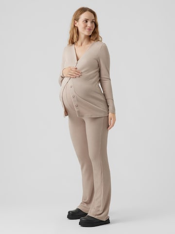 Vero Moda Maternity Szabványos Nadrág 'BRENDY' - bézs