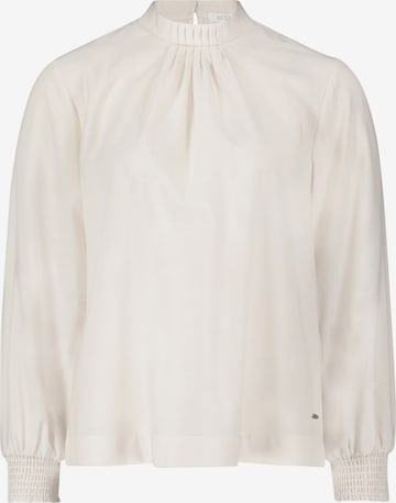 Betty & Co Blouse in Beige: front