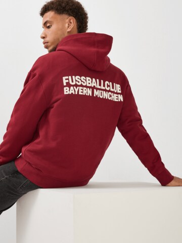 FC BAYERN MÜNCHEN Sweater in Red