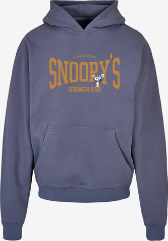 Merchcode Sweatshirt 'Peanuts - Strength Club' in Blauw: voorkant