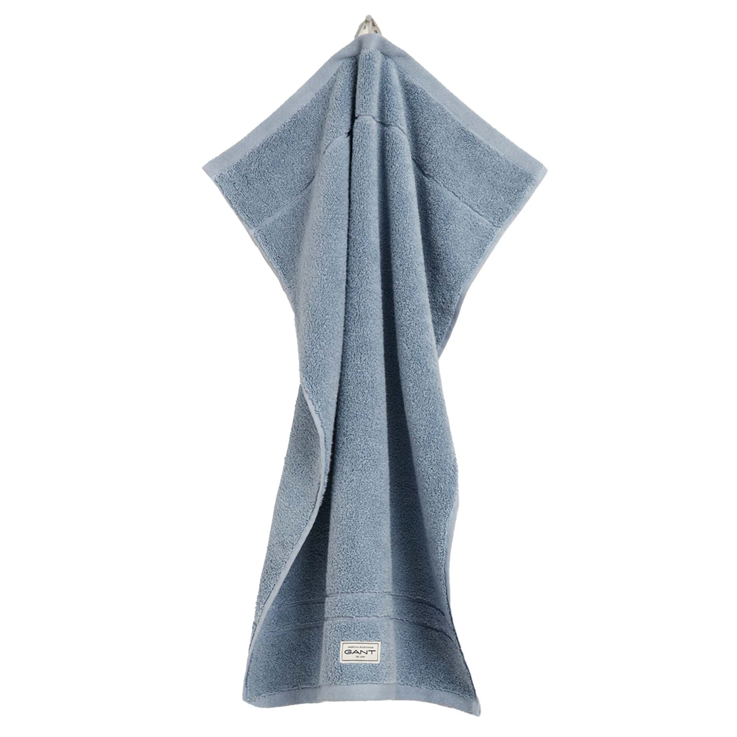GANT Towel in Blue: front