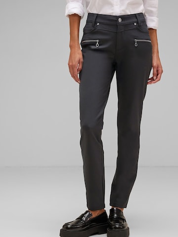 Coupe slim Pantalon STREET ONE en noir