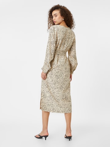 Robe 'Aidana' DRYKORN en beige